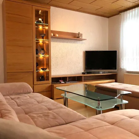 Apartment 100qm Ferienwohnung In Halberstadt, Dem Tor Zum Harz *
